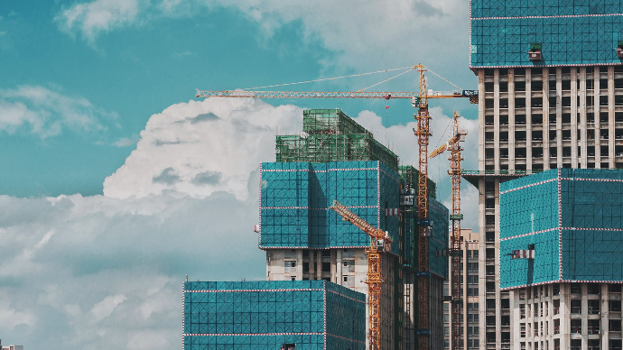 Real Estate & Construction Real Estate & Construction