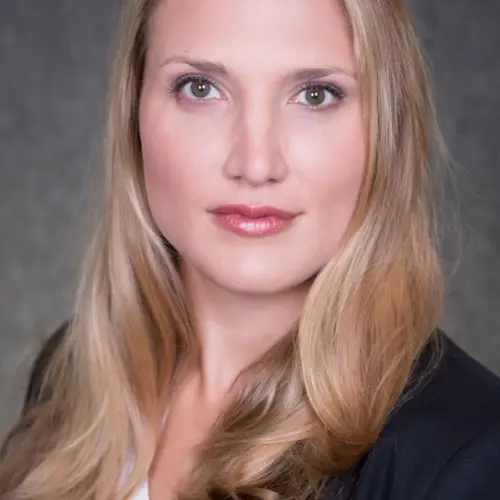 COO Sabrina Jung
