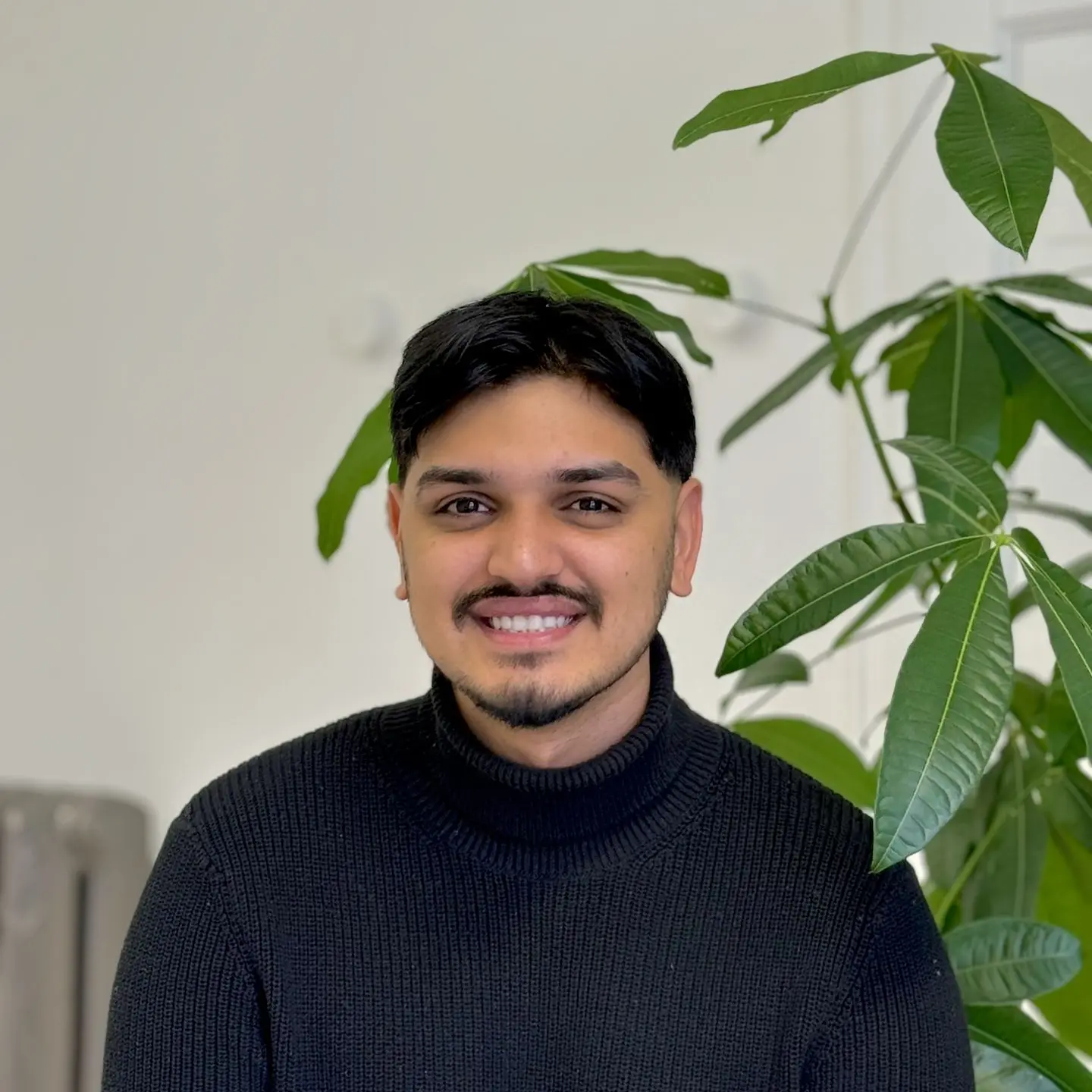 Simranjit Kang • CEO & Founder of PrimeHive powered by OBS Simranjit Kang • CEO & Founder of PrimeHive powered by OBS