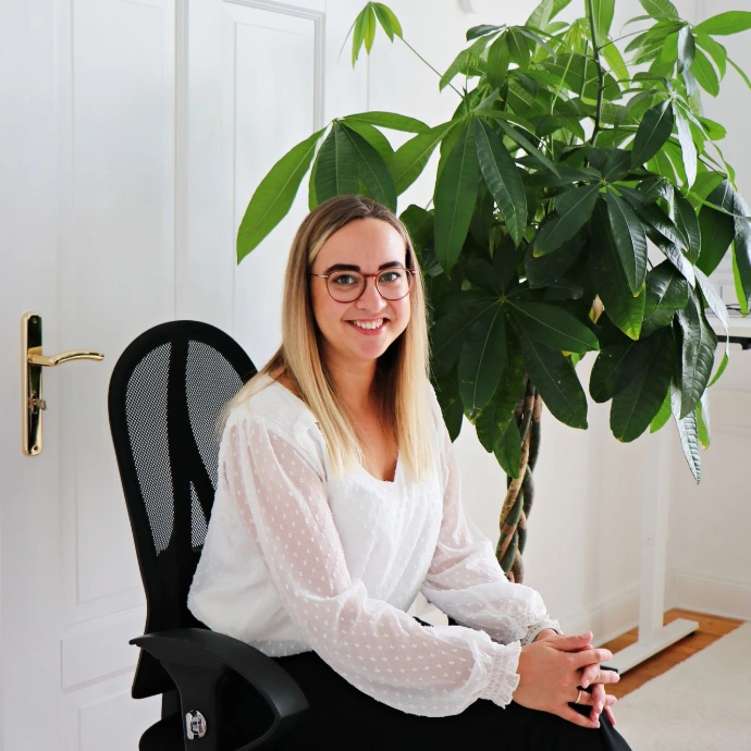Nina • Head of Real Estate & Construction Solutions Nina • Head of Real Estate & Construction Solutions