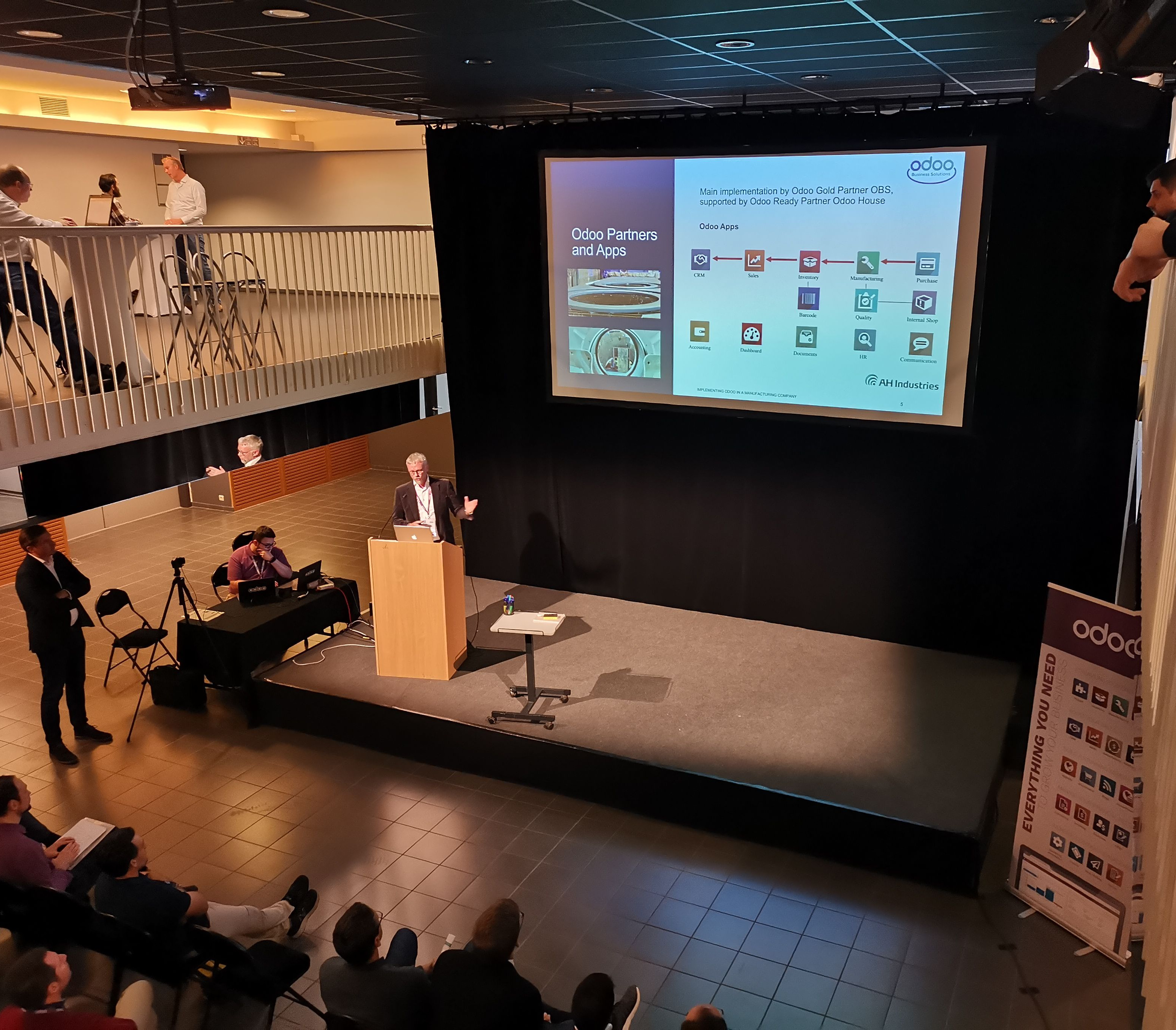 Odoo • Image and Text